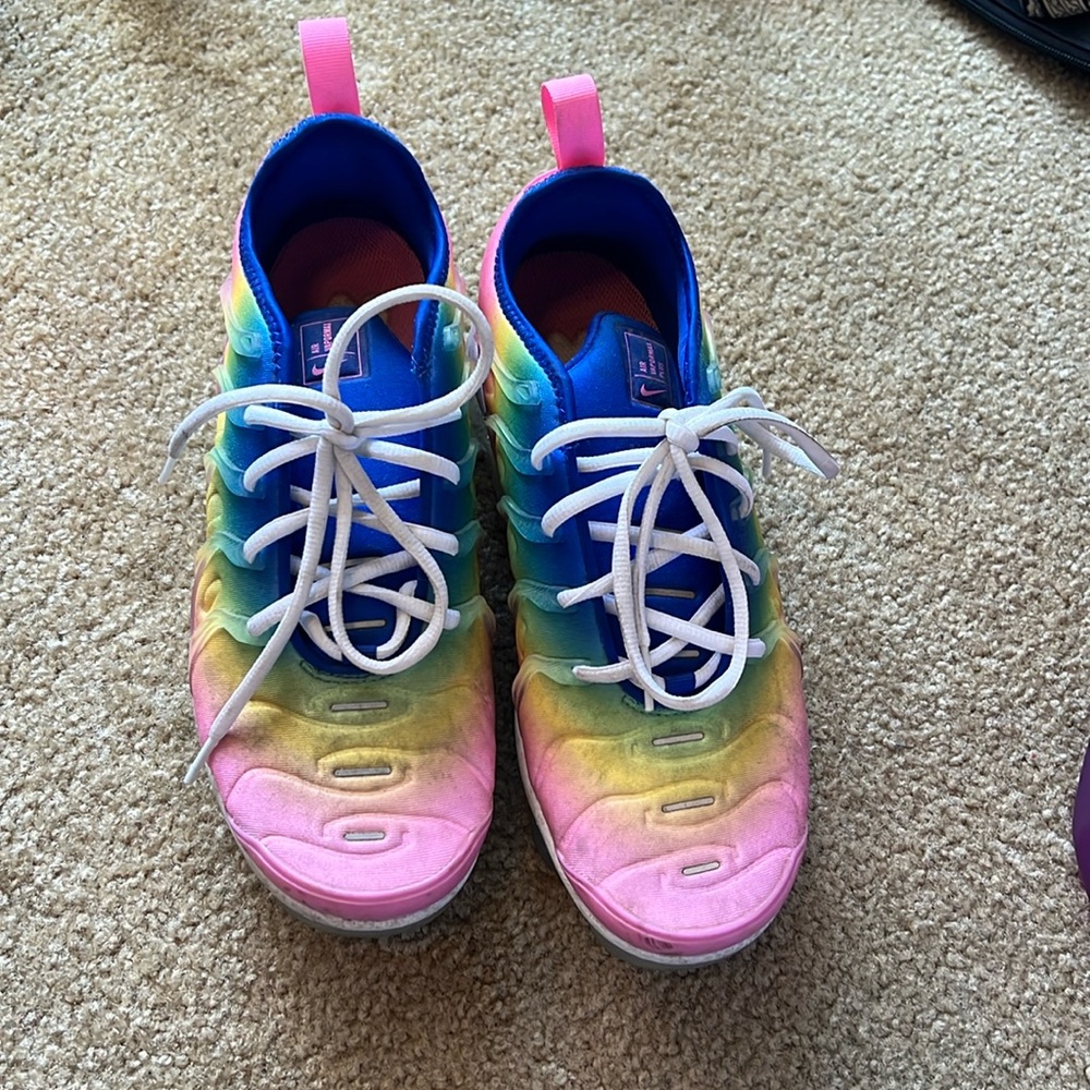 Nike Vapormax size 9